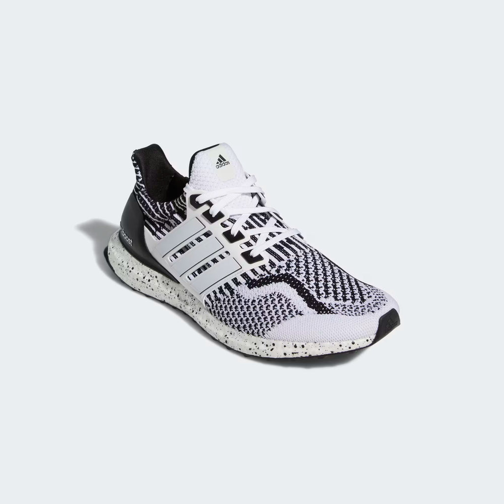 adidas Ultra Boost 5.0 DNA Cloud White Black
