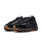 Nike Vaporwaffle sacai Black Gum