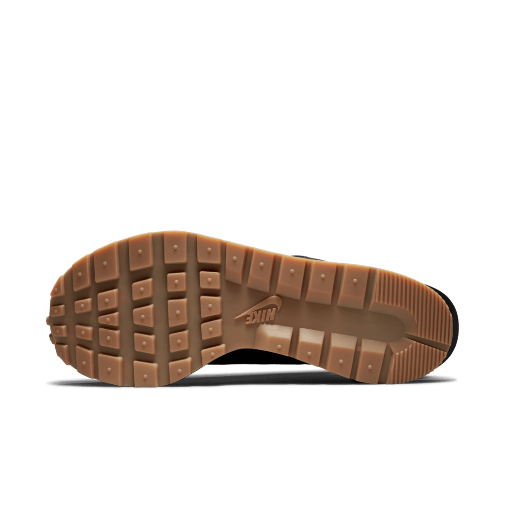 Nike Vaporwaffle sacai Black Gum