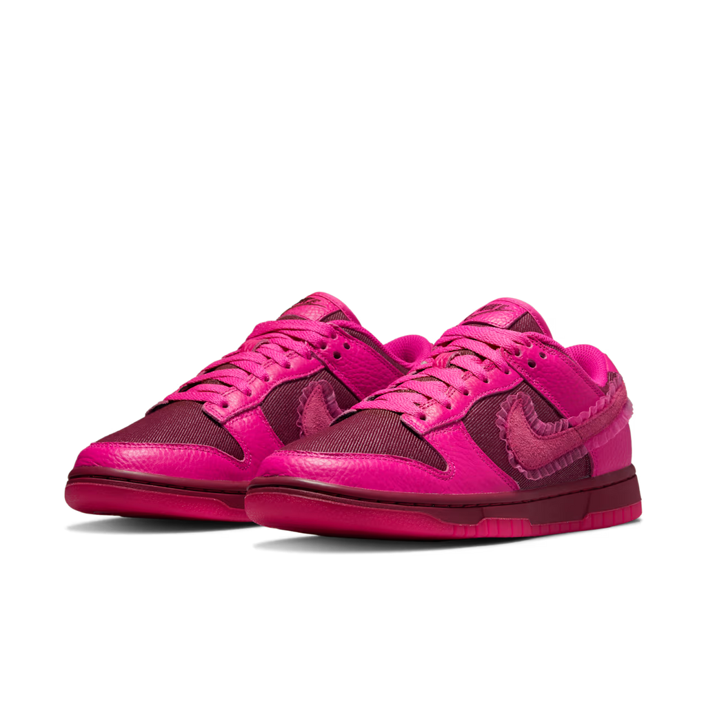 Nike Dunk Low Valentine's Day (2022) (Women's)